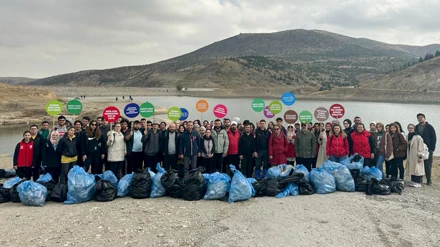 Rektör Aksoy, temiz çevre farkındalığı için Doğa Yürüyüşü’ne katıldı